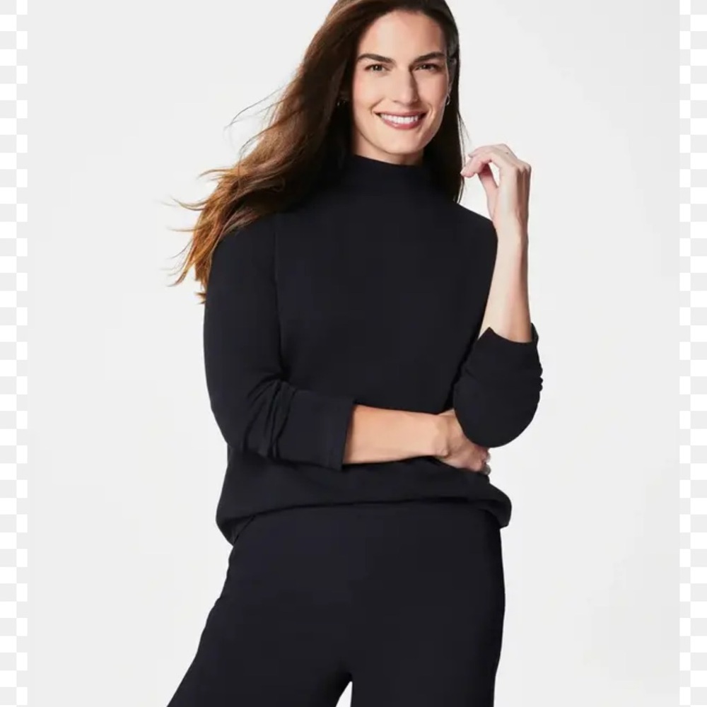 SPANX Black mock neck sweatshirt - woman’s small